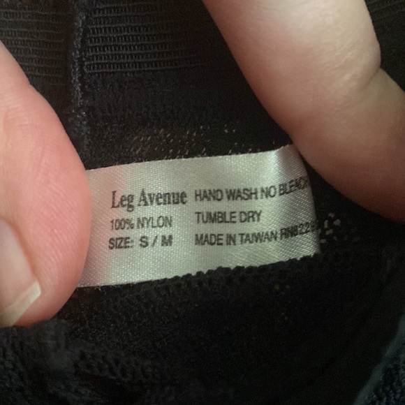 Leg Avenue Kid’s Spiderweb Tights (Halloween Witch Accessory) - Picture 5 of 12